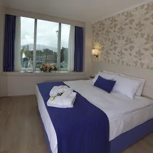 Hotel Walk In